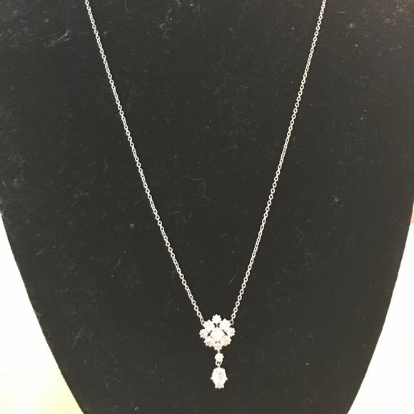Nadri Flower Cubic zirconia Necklace, silvertone, New, 18' long - Picture 1 of 4